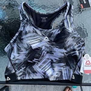NWT Large 12/14 Reebok Racerback Cropped Sports Bra Tank Black & White